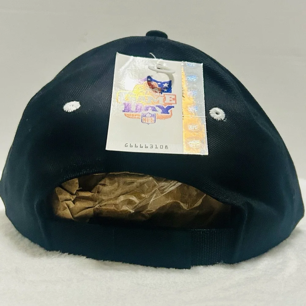 Game Day Vintage Tennessee Titans Adjustable Hat Cap Strap Black NFL‎ Football